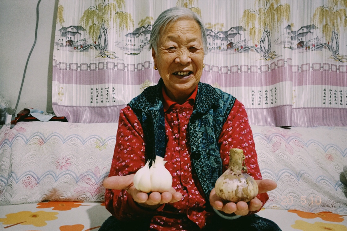 奶奶👵🏻祖传腌糖蒜🧄的做法