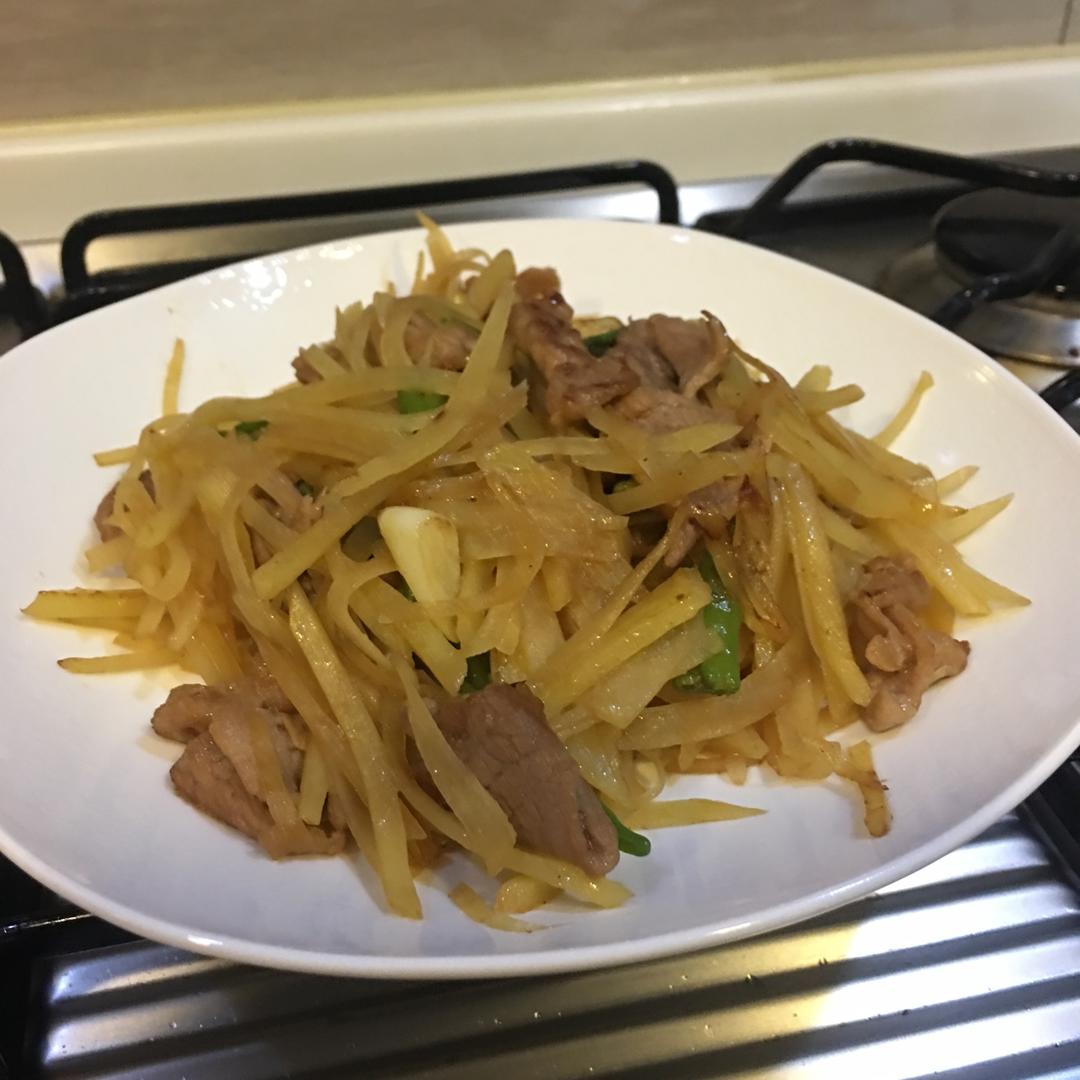 土豆青椒炒肉片