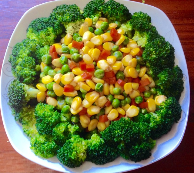 宝宝宝-宝儿做的西兰花彩蔬丁