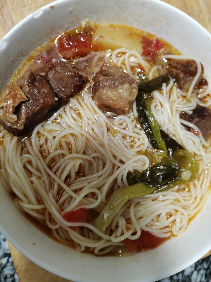 番茄土豆炖牛腩