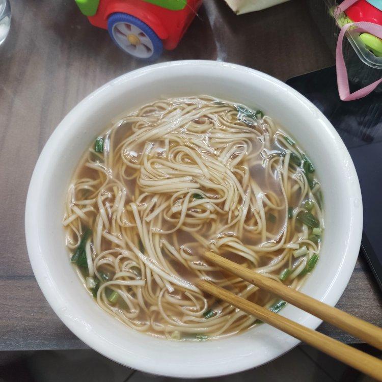 快手早餐-酱汤面，汤都喝光