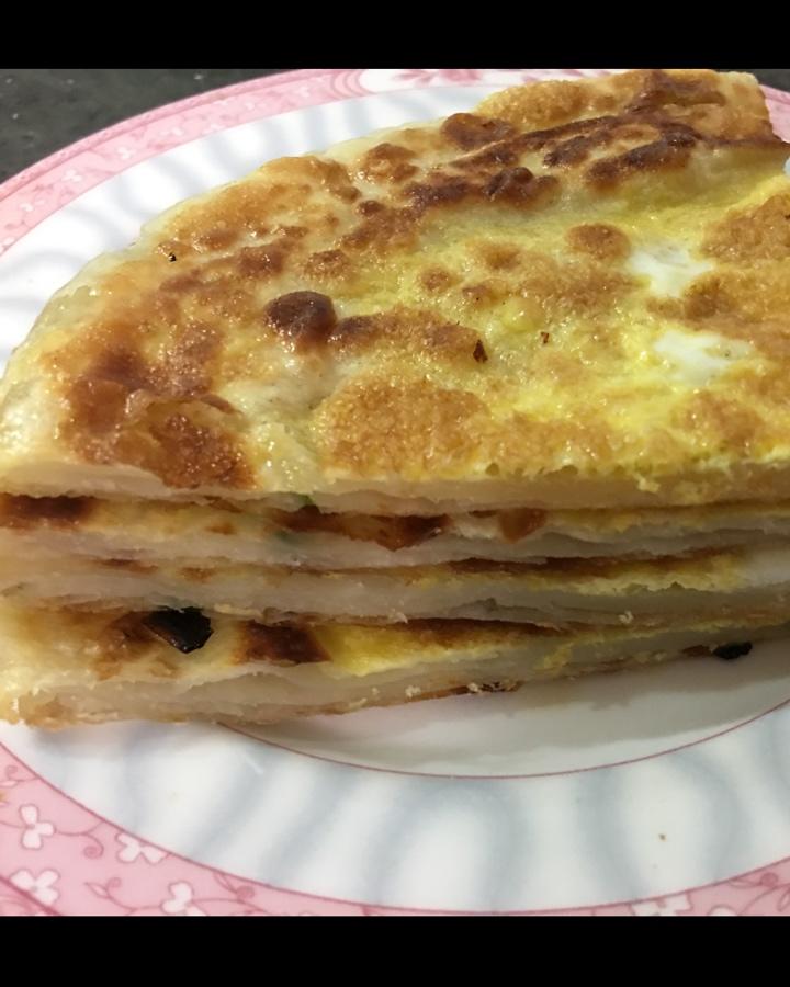 鸡蛋葱油饼                  （更新饼坯保存方法）