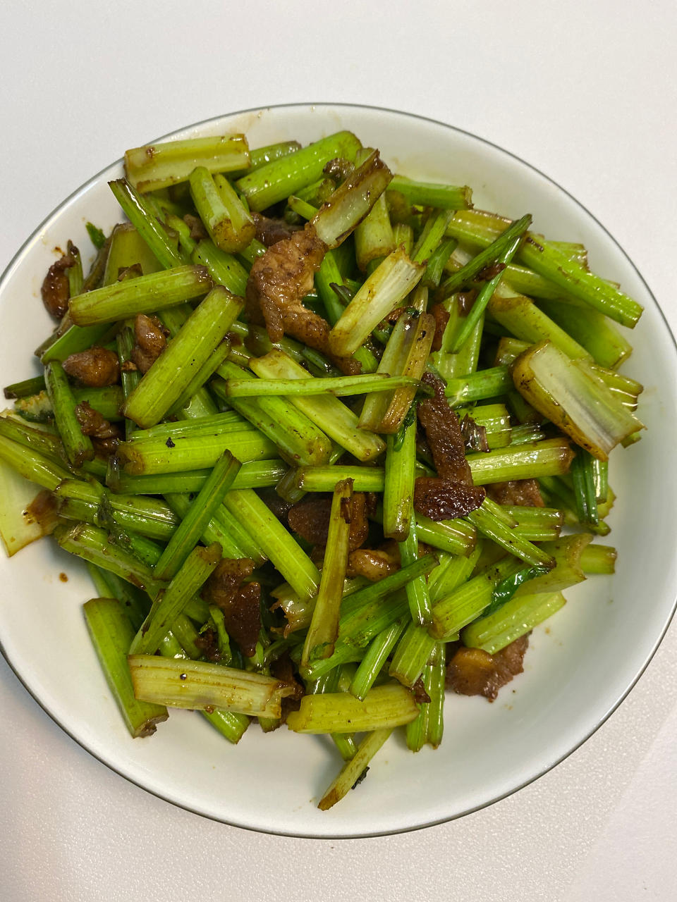芹菜炒肉丝-新手下厨 Fried Pork with Celery