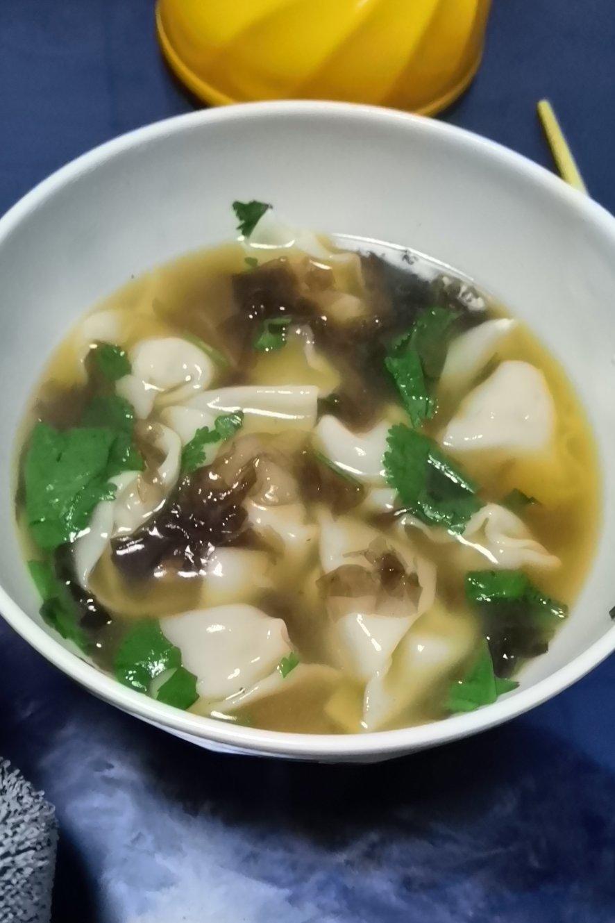 酸汤馄饨