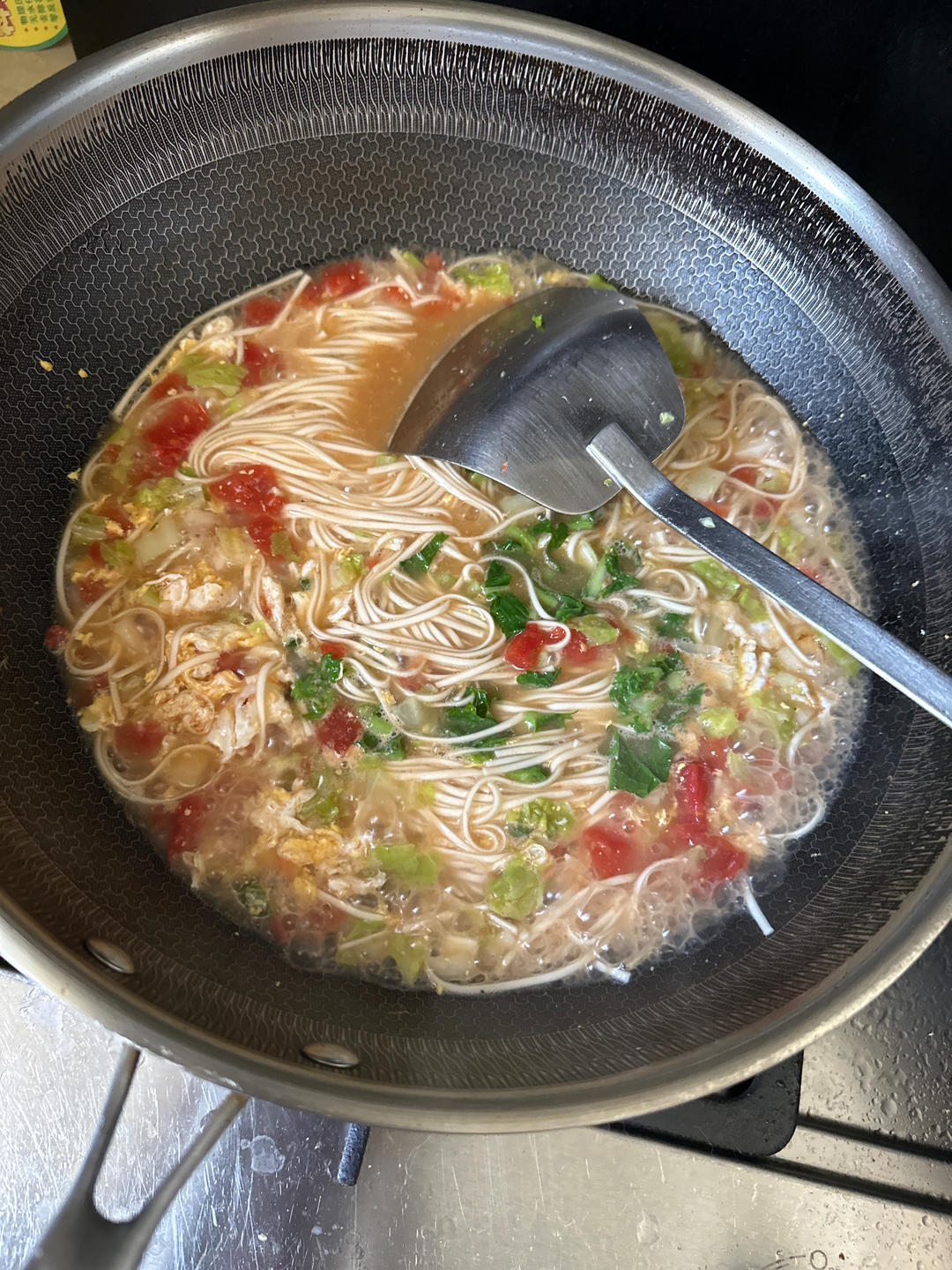 恨不得抱着锅舔的番茄鸡蛋面