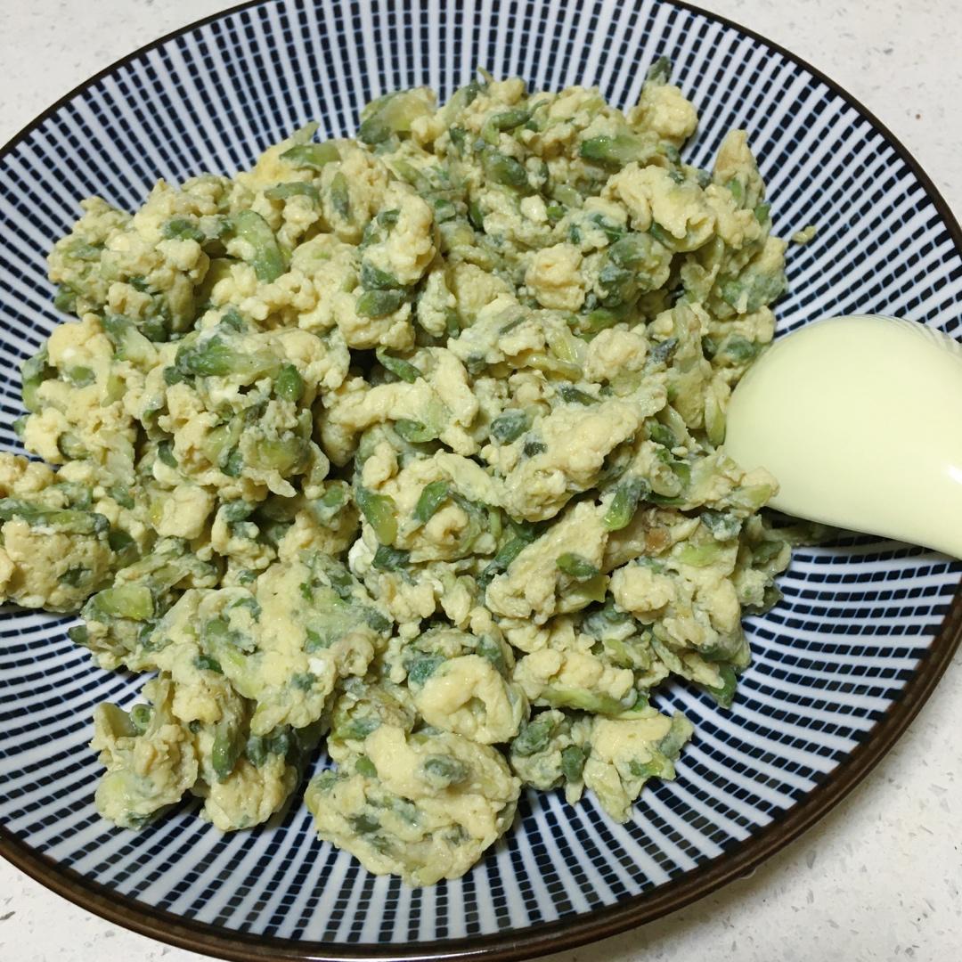 五月槐花香——槐花炒鸡蛋