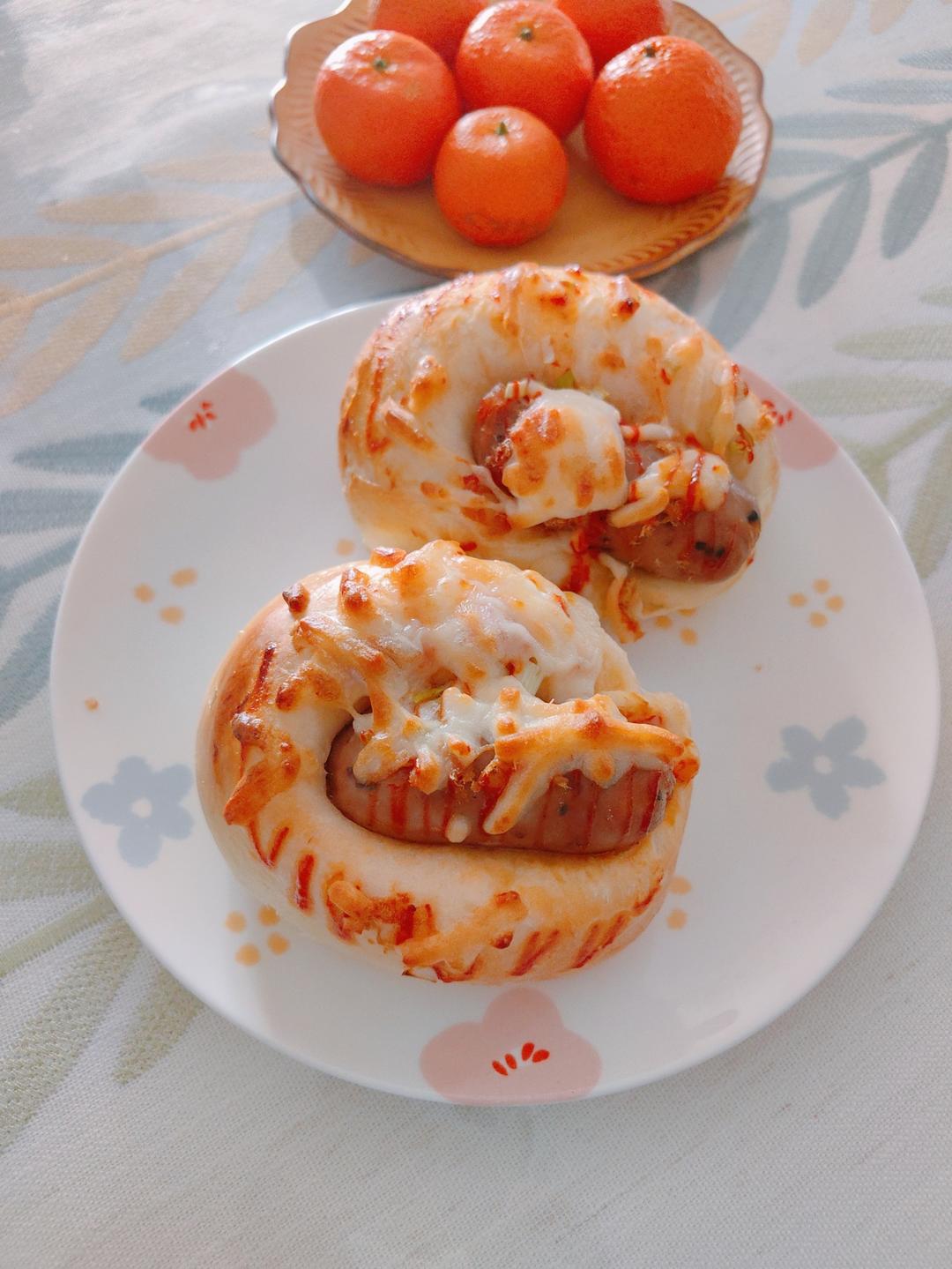 一个面团撑起一家店的台式面包—香肠面包