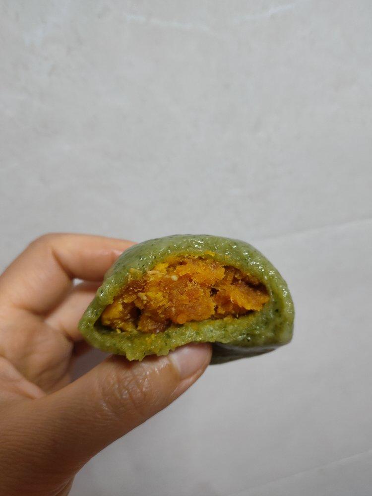网红青团～～咸蛋黄肉松青团