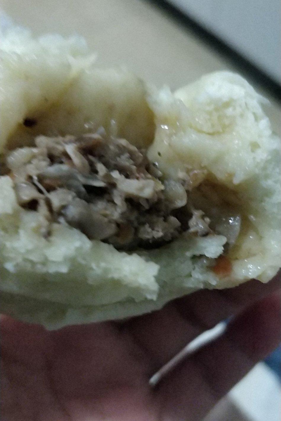 香嫩多汁鲜肉包子（香菇猪肉包）