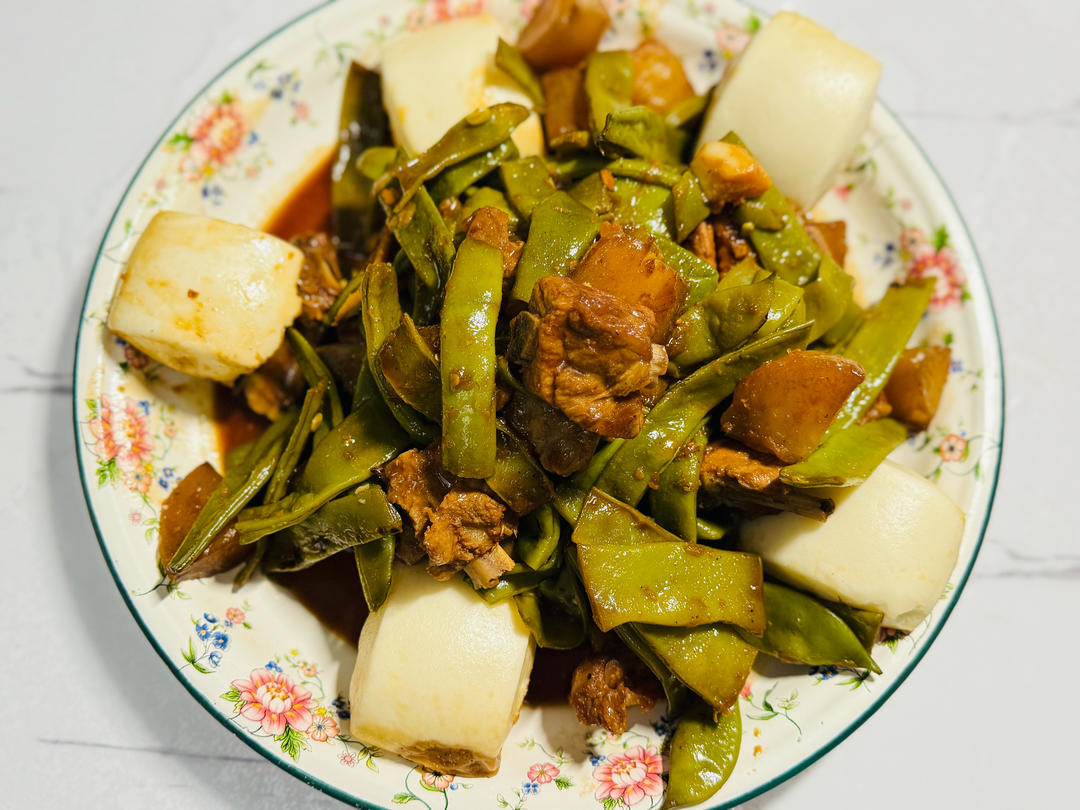 硬菜代表--排骨炖豆角土豆（豆角焖面胚子）