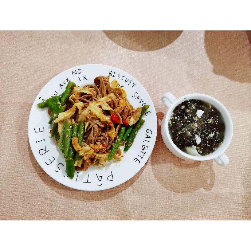 地道老北京扁豆焖面 豆角焖面 太好吃小心吃撑哦