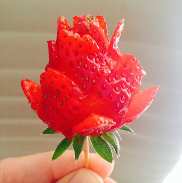七茉做的草莓玫瑰花