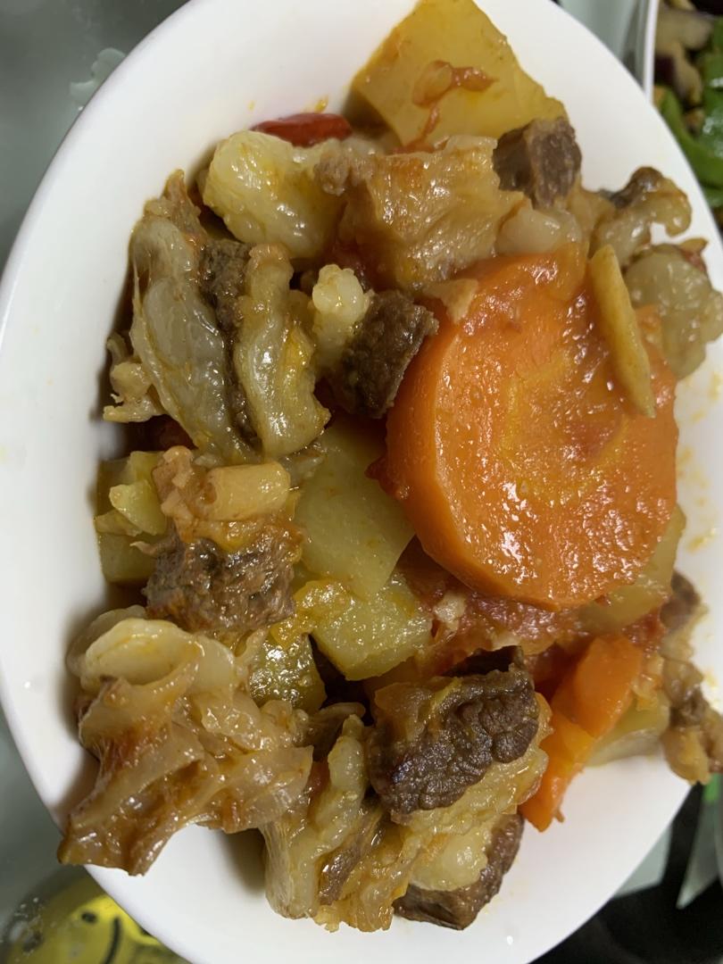 番茄土豆炖牛腩