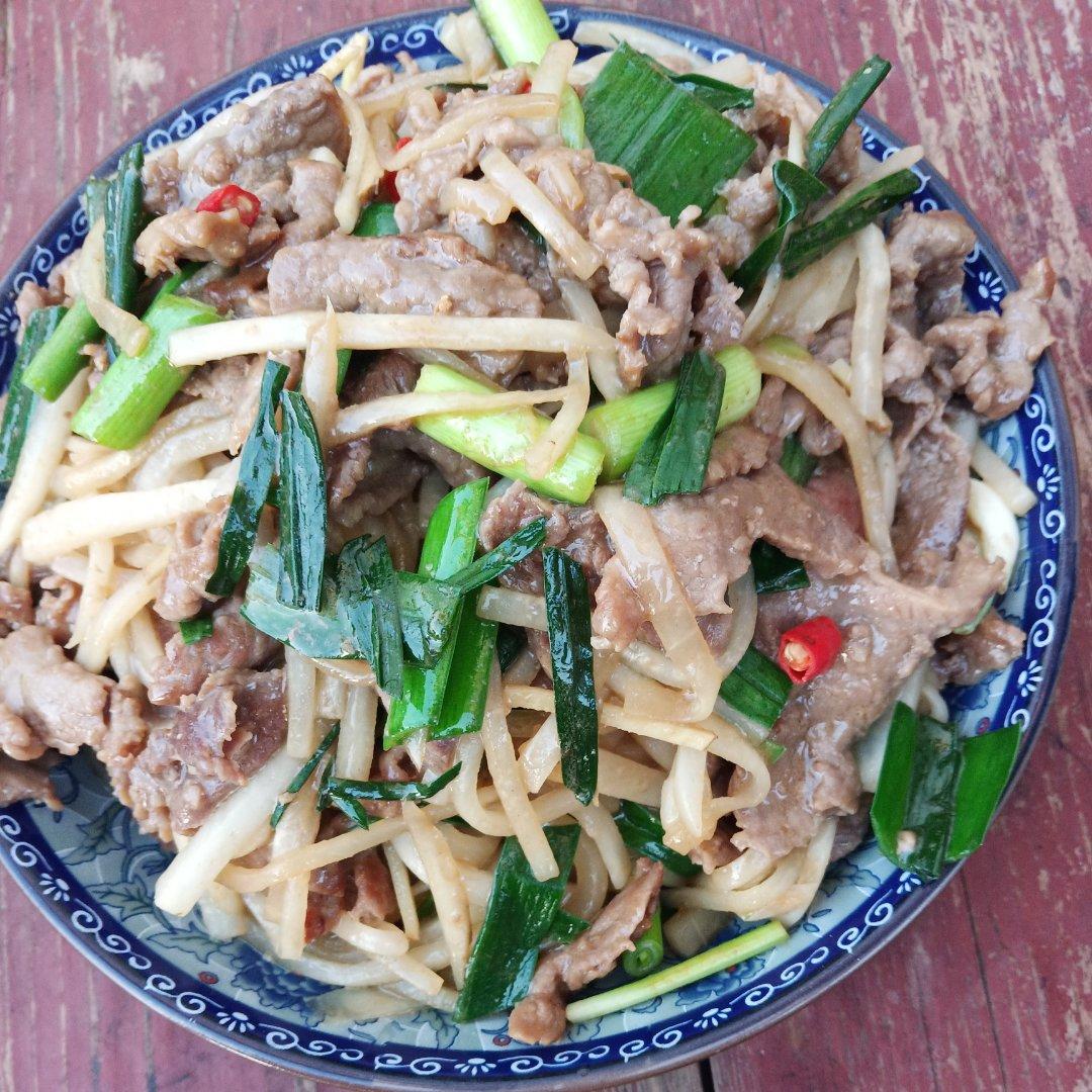 萝卜丝炒牛肉，萝卜小炒最好吃的做法了