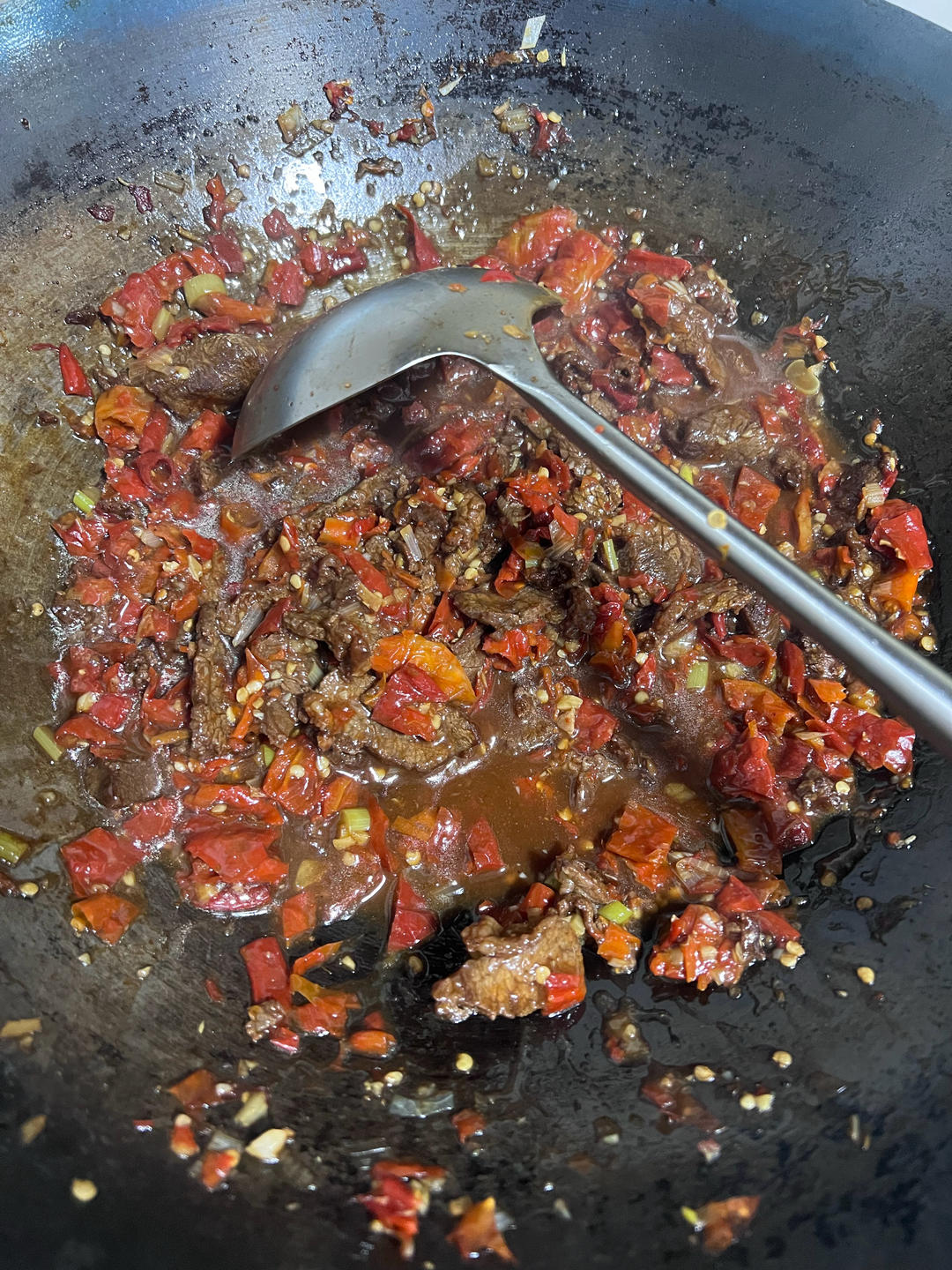 辣皮子肉拌面