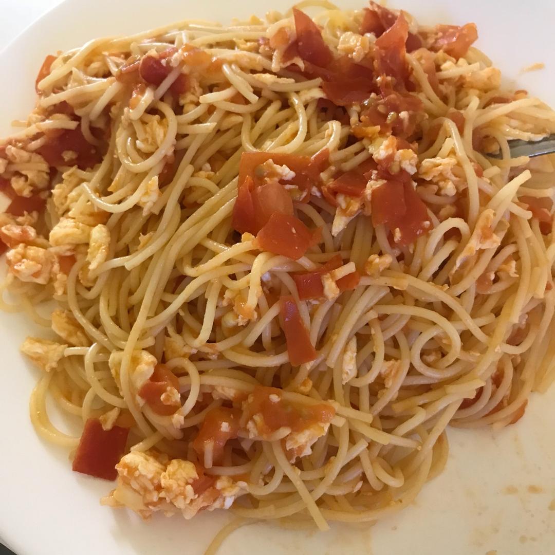 西红柿鸡蛋意面