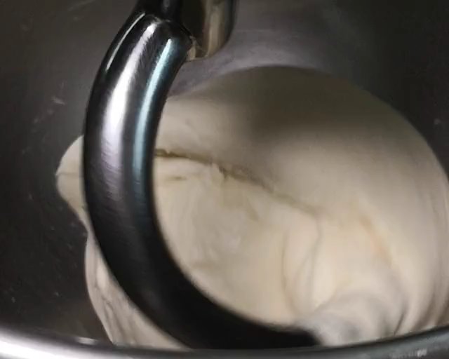 超柔牛奶棉花吐司（最详细的吐司食谱）的做法 步骤5