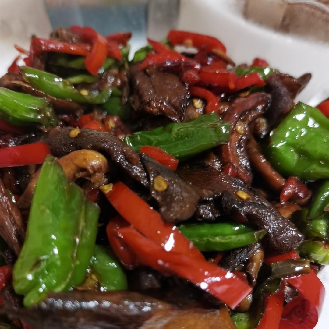 素炒野生牛肝菌