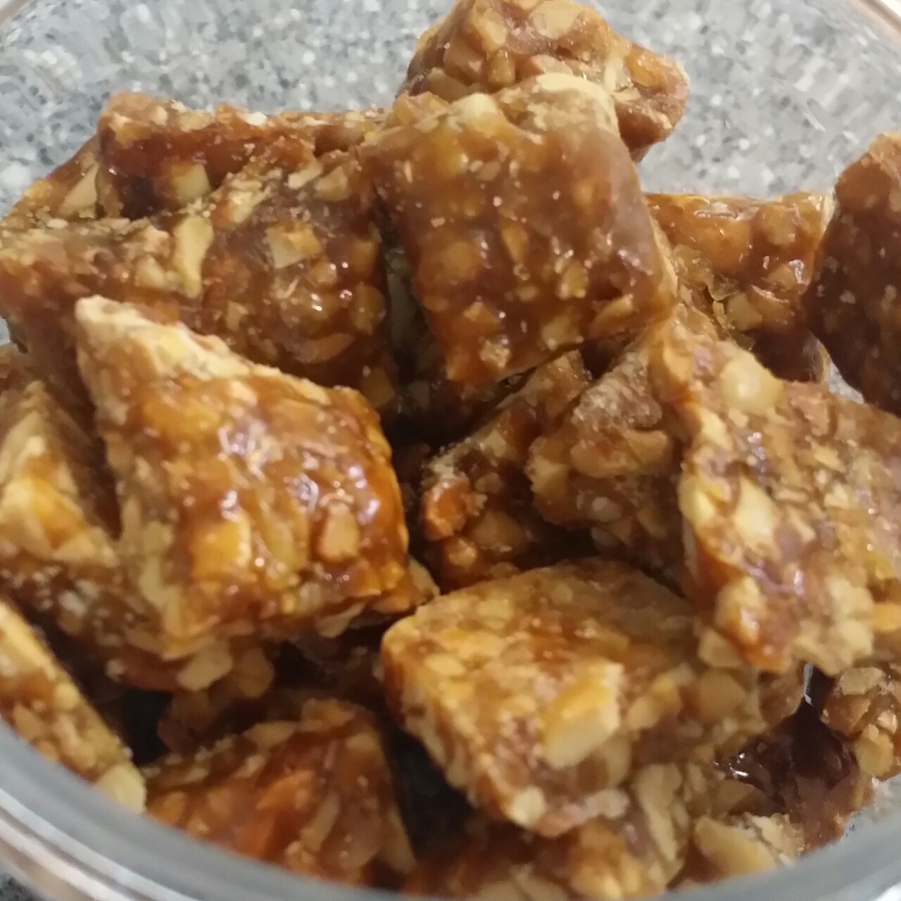 无水无油香脆花生糖