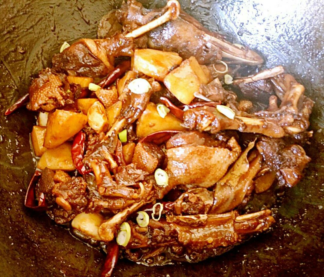 贪吃的兔子323做的红烧啤酒鹅