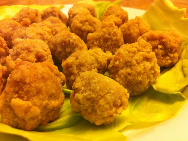 酥炸小肉丸