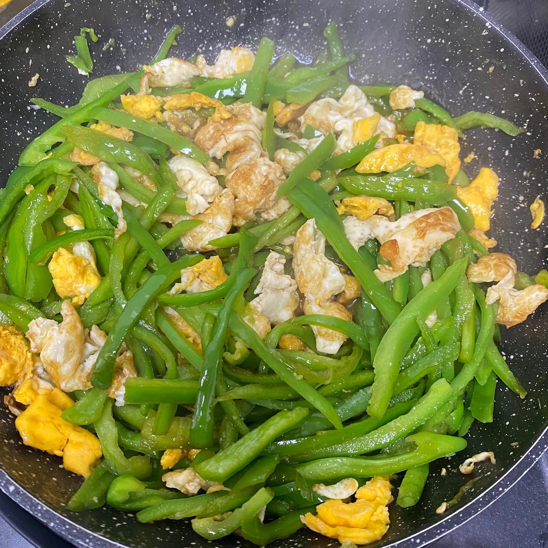 青椒炒蛋的做法