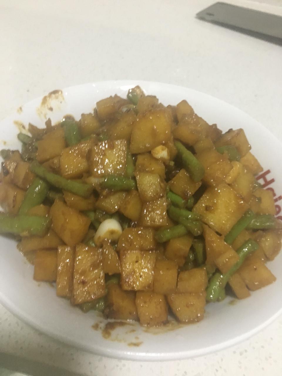土豆炖豆角