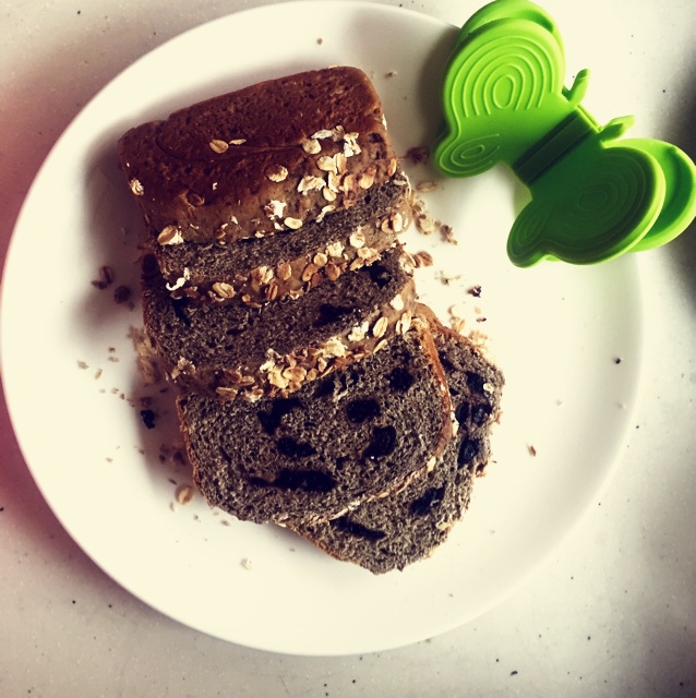 黑米粉酸奶面包