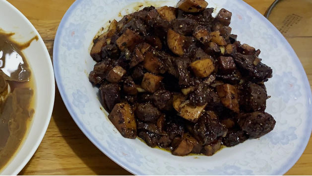 黑胡椒杏鲍菇牛肉粒