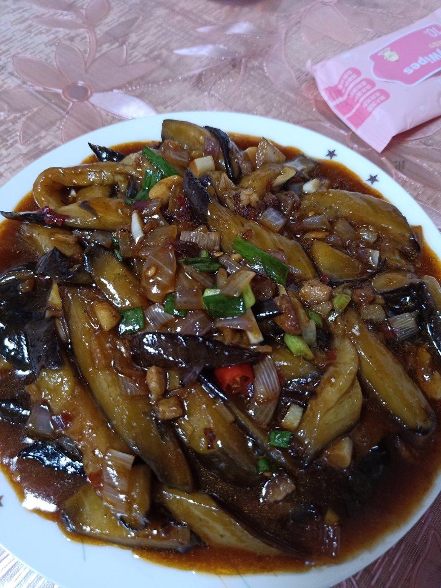 开胃下饭菜！巨简单的家常鱼香茄子煲