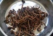 茶树菇煲水鸭汤的做法 步骤1