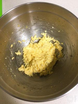 奶味十足的椰蓉面包的做法 步骤6