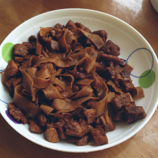 豆腐皮烧肉