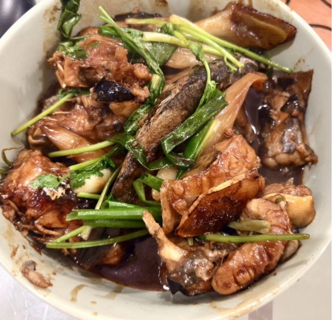 蒜头烧鮰鱼