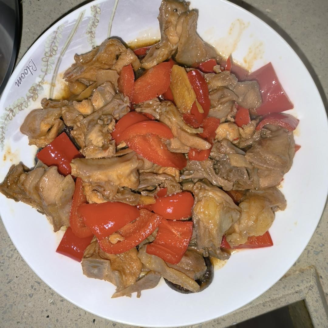 好吃到原地爆炸的黄焖鸡
