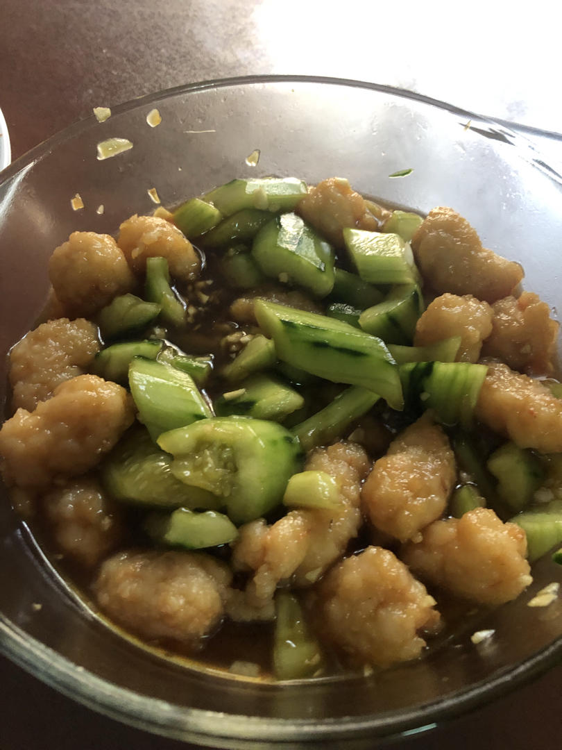 黄瓜凉拌虾滑