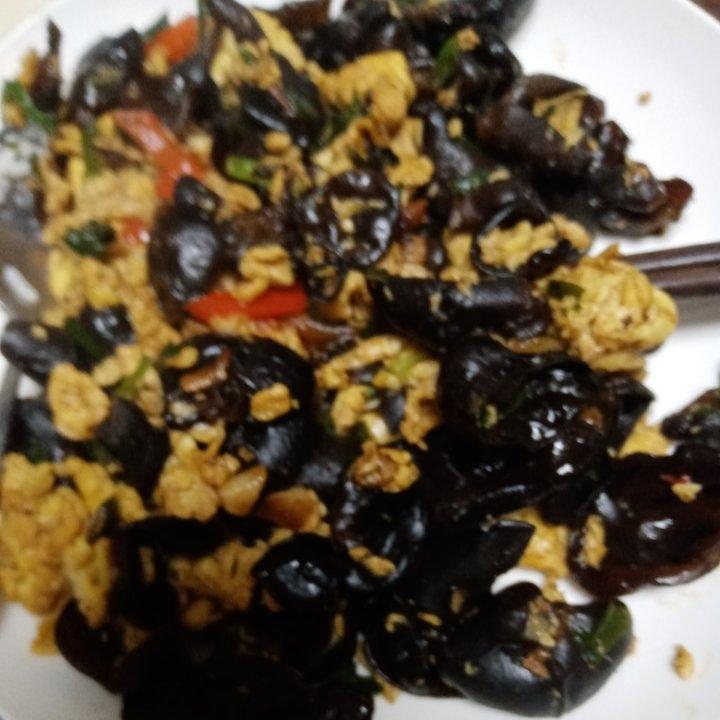 鸡蛋炒木耳