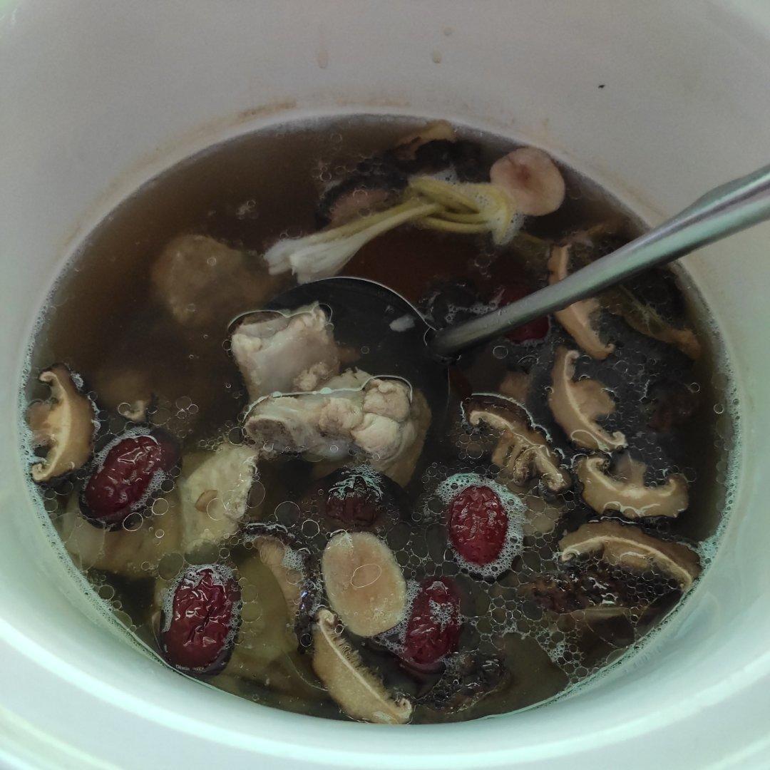 香菇排骨汤