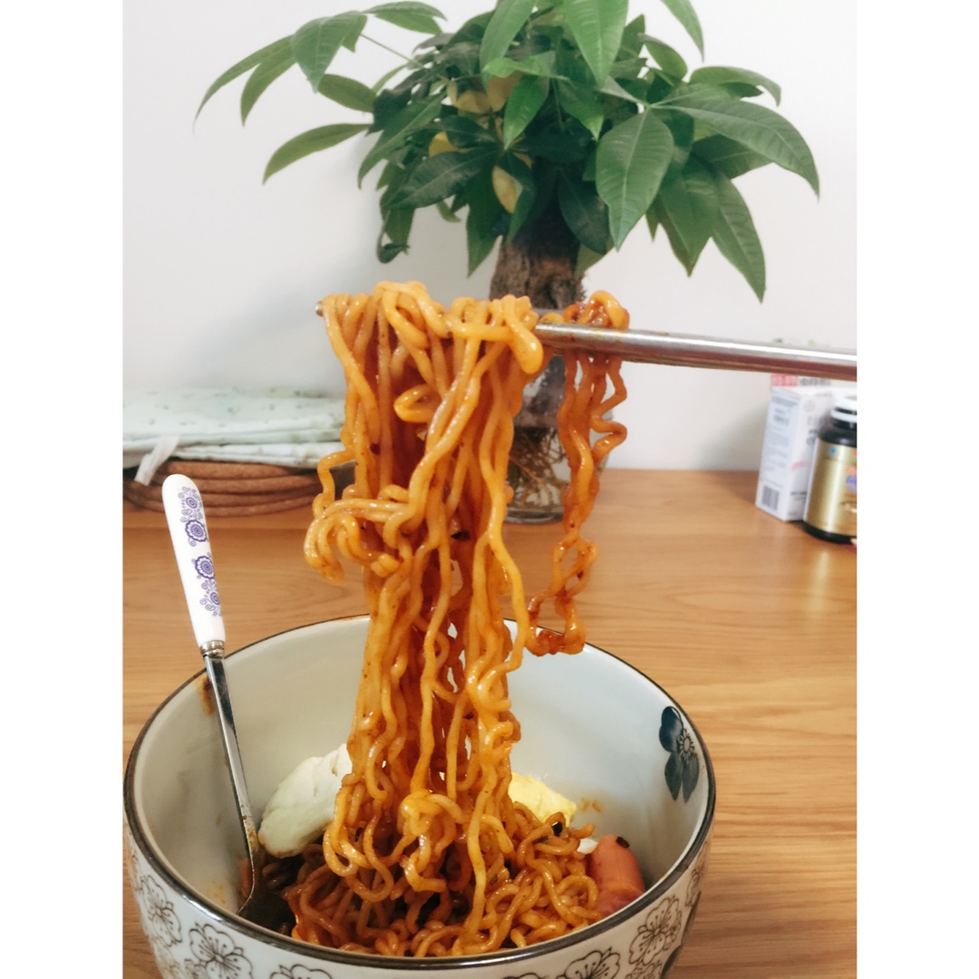 韩式拌泡面
