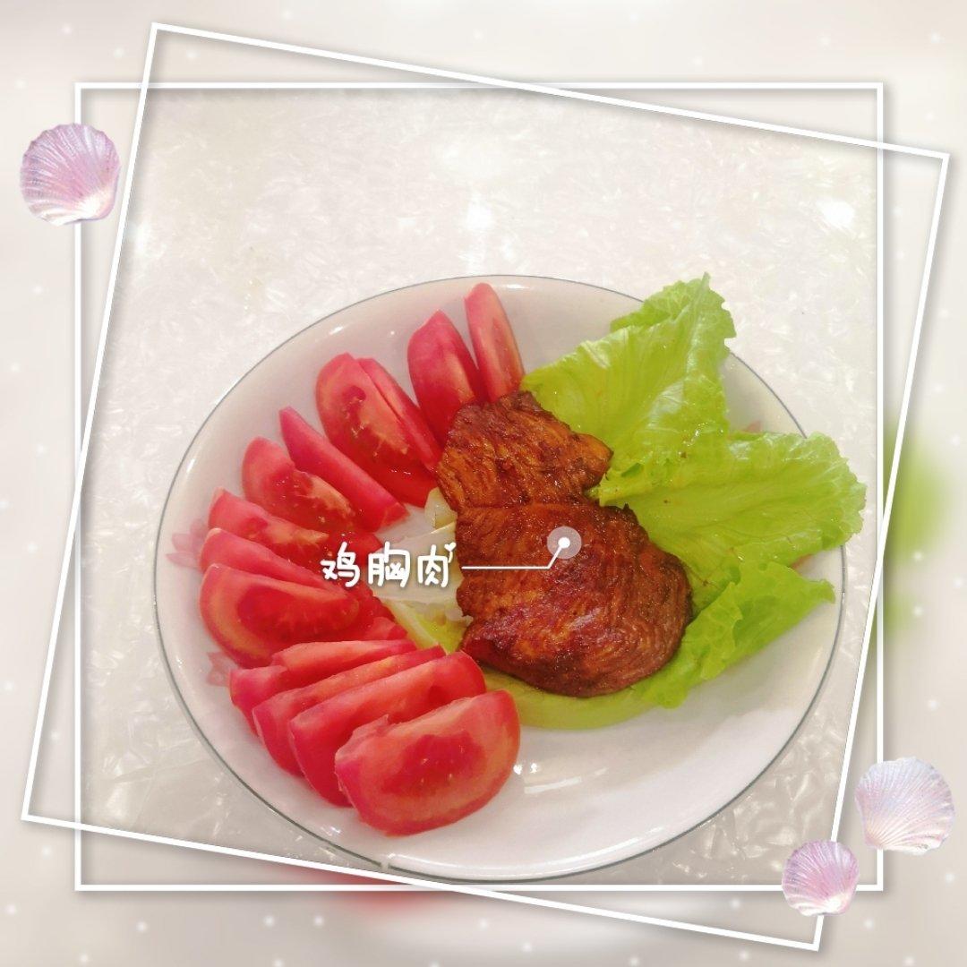 减肥食谱：香煎鸡胸+蒜蓉西兰花