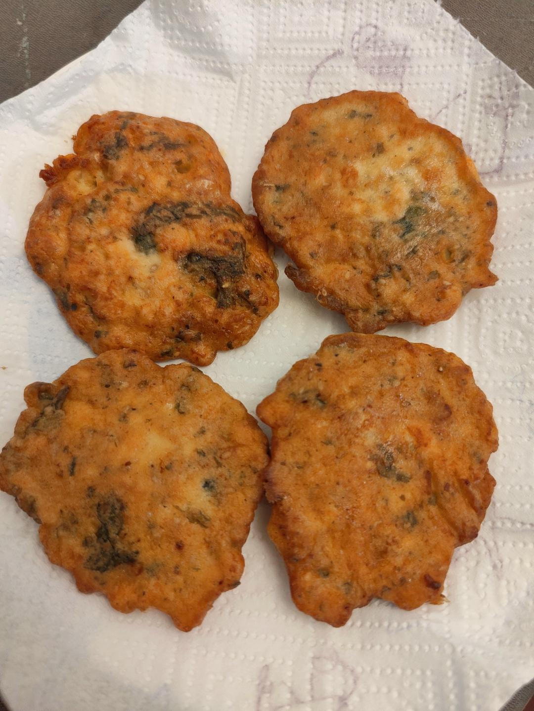 1岁+宝宝辅食：香煎三文鱼饼