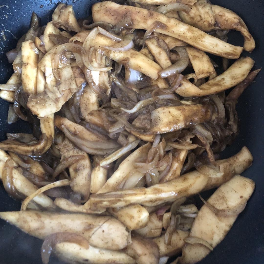 洋葱遇到杏鲍菇