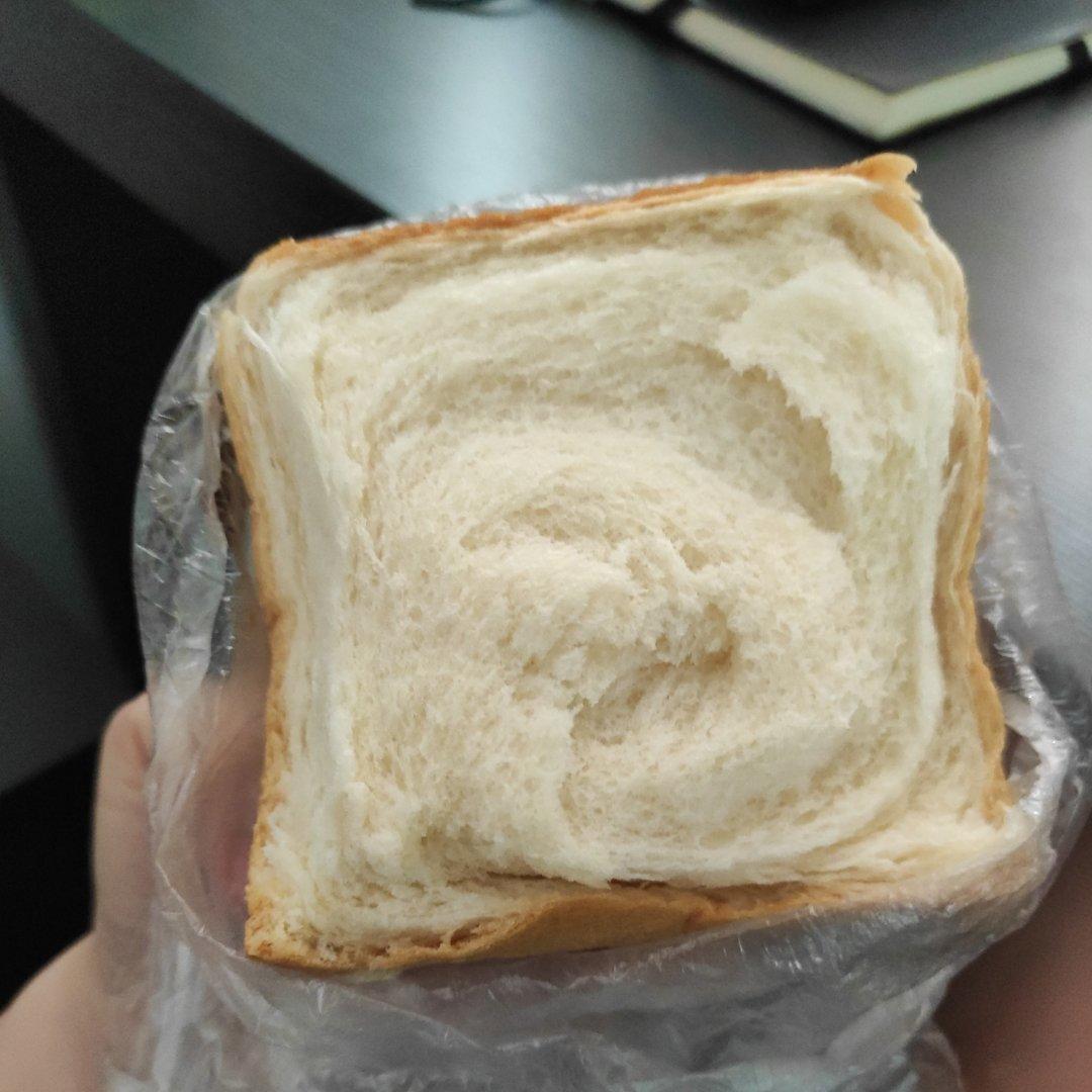 直接法纯奶拉丝吐司，只需一次发酵，超软拉丝，切片整齐