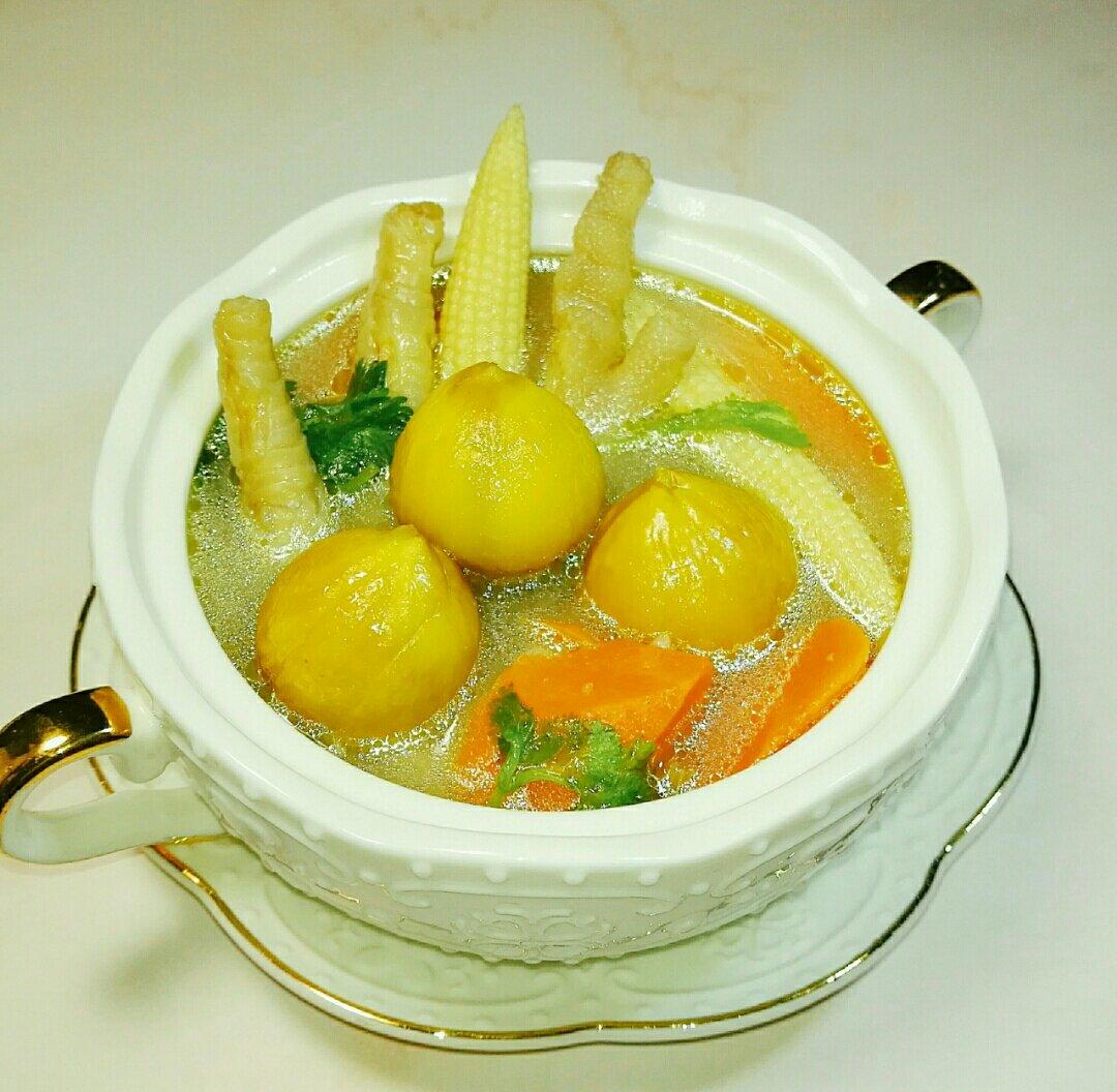 板栗鸡爪汤（补肾强筋骨）
