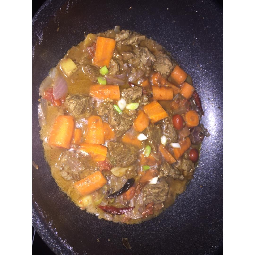 红烧牛肉土豆 （独家秘制）