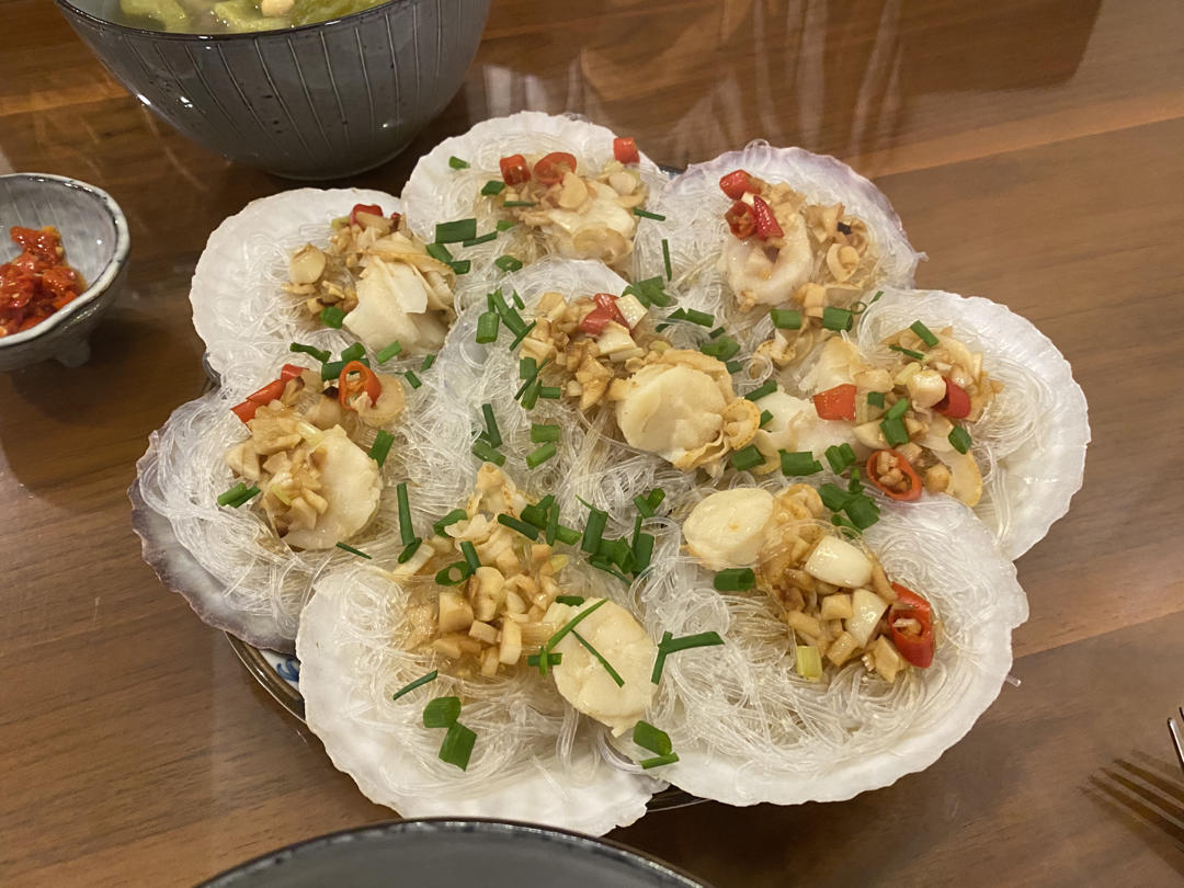 蒜蓉粉丝蒸扇贝