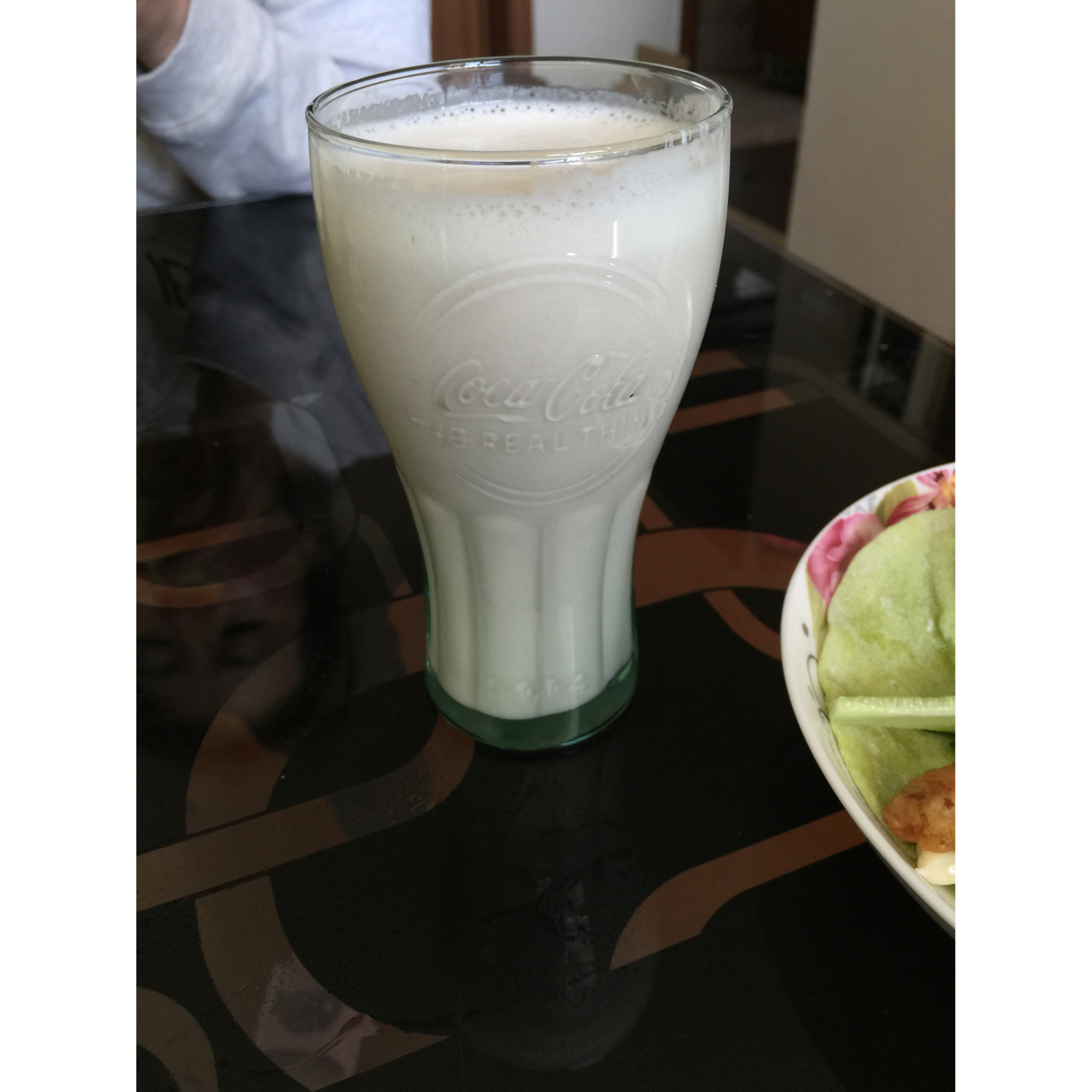 丝滑浓香芋头拿铁奶昔
