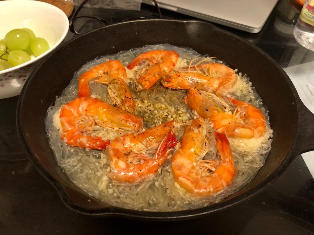 蒜蓉粉絲蝦🦐（平底鐵鍋不只是煎牛扒！）
