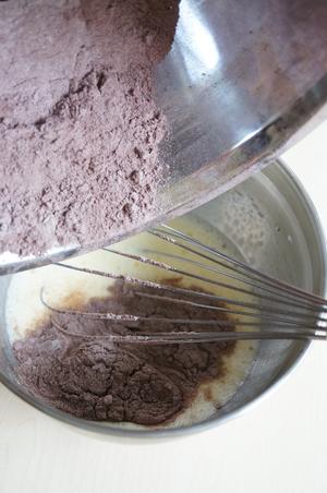 奥利奥咸奶油巧克力卷的做法 步骤7