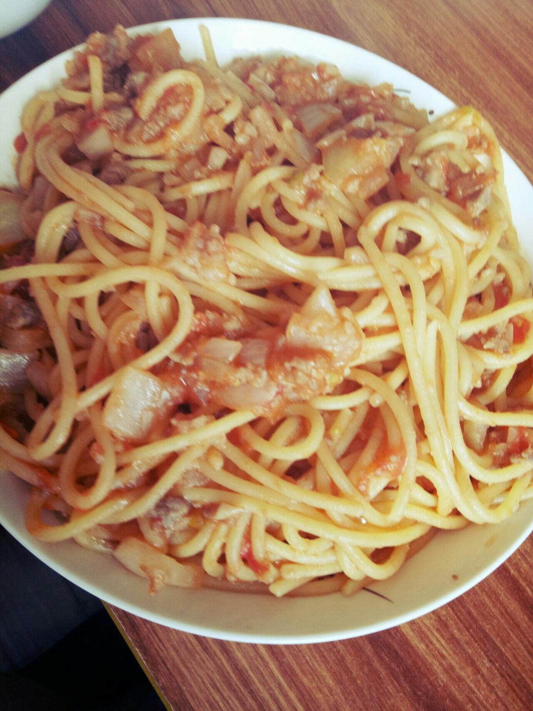 番茄肉酱意大利面